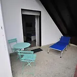 Haus Rheinterrasse 別荘