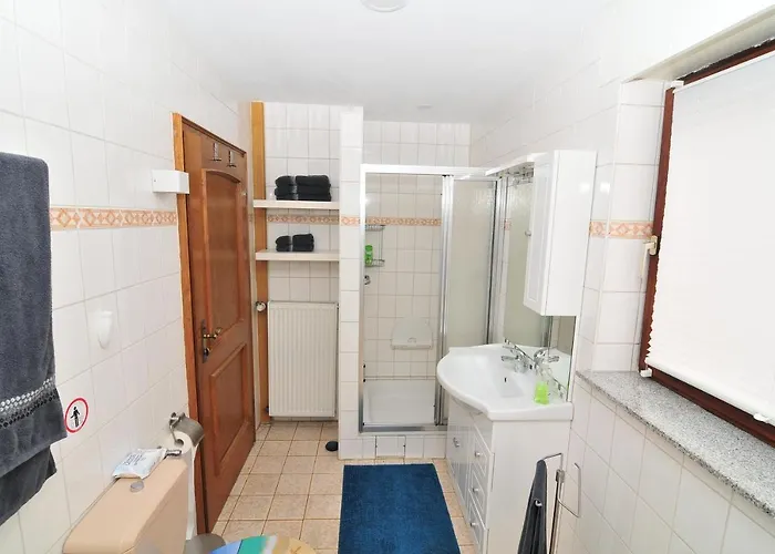 Haus Rheinterrasse Nyaraló *